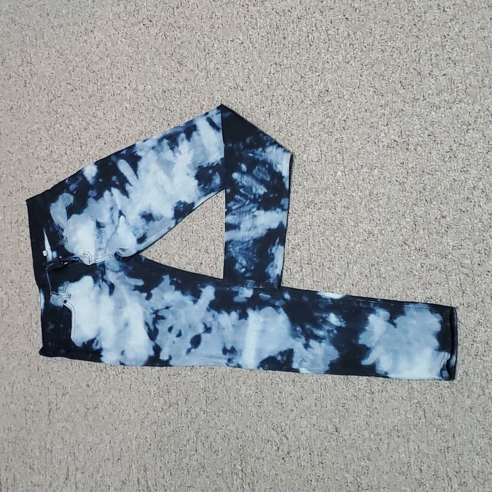 Bebe tye dyed blue jeans
